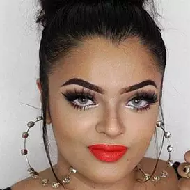 Rachel Thev net worth