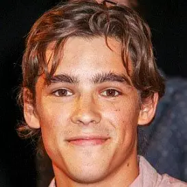 Brenton Thwaites net worth