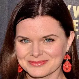 Heather Tom net worth