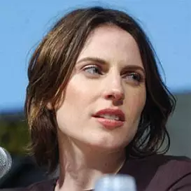 Antje Traue net worth