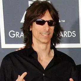 Scott Travis net worth