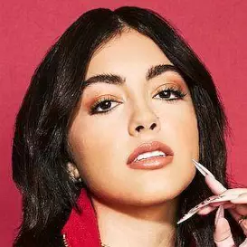Malu Trevejo net worth