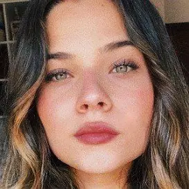 Marcela Tumas net worth