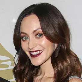 Sarah Urie net worth