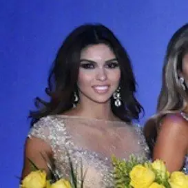 Carolina urrea net worth