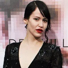 Lindsay Usich net worth