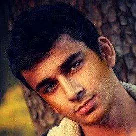 Ellujiak Valentine net worth