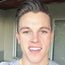 Alex Valley net worth