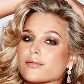 Minki van der Westhuizen net worth