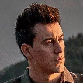 Denzel Van Tilburg net worth