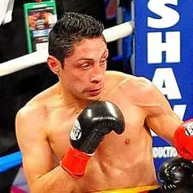 Israel Vazquez net worth