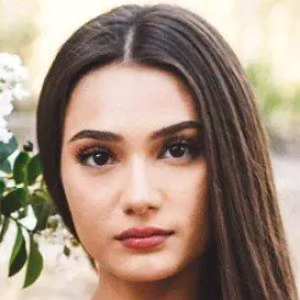 Poiema Victoria net worth