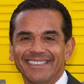 Antonio Villaraigosa net worth