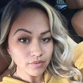 Sarah Vivan net worth