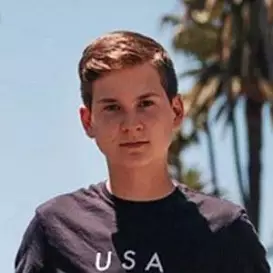 Adam Vossen net worth