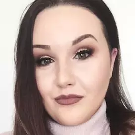 Dione Voyatzis net worth