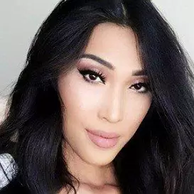 Julie Vu net worth