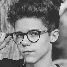 Case Walker net worth