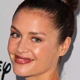 Hannah Ware net worth