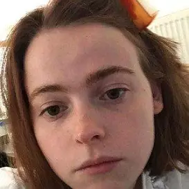 Daisy Waterstone net worth