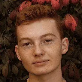 Alec Weeks net worth