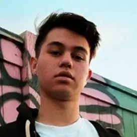 Xavier Weeks net worth