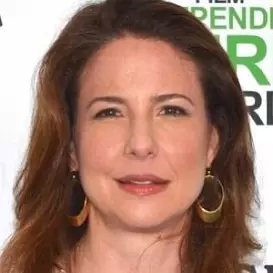 Robin Weigert net worth