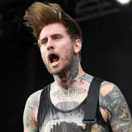 Jona Weinhofen net worth