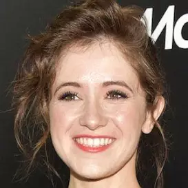 Noel Wells net worth