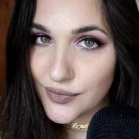 Sabrina WhispurringASMR net worth