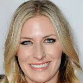 Holly Williams net worth