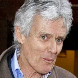 Simon Williams net worth