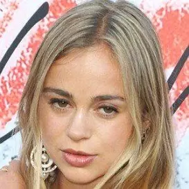 Amelia Windsor net worth