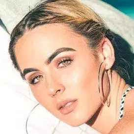 Natalie Wolff net worth