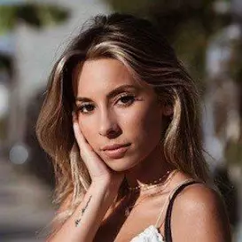 Ayla Woodruff net worth