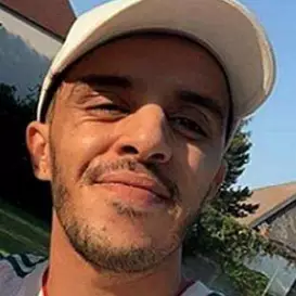 Hasnis World net worth