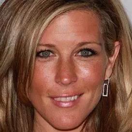 Laura Wright net worth