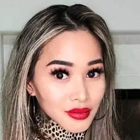 Joanna Yoo net worth