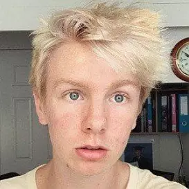 Josiah Young net worth