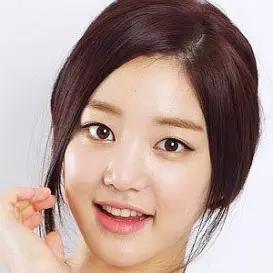 Lee Yu-bi net worth