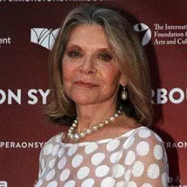 Carla Zampatti net worth