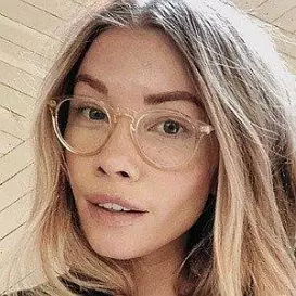 Aleksandra Zee net worth