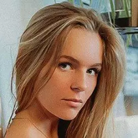 Lies Zhara net worth